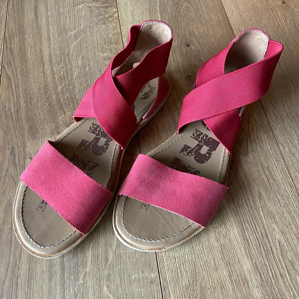 Sorel Ella strappy sandals